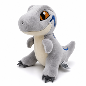 Peluche dinosaure Velociraptor bleu assis posé sur un fond blanc.